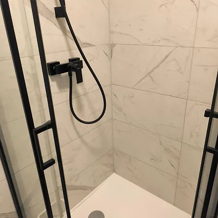 Am Waldrand Apartament *